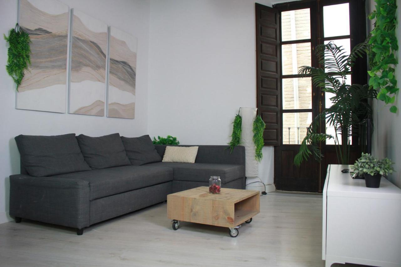 Zahira Suites Grenada Zewnętrze zdjęcie