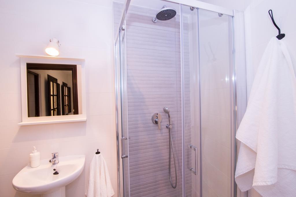 Zahira Suites Grenada Zewnętrze zdjęcie
